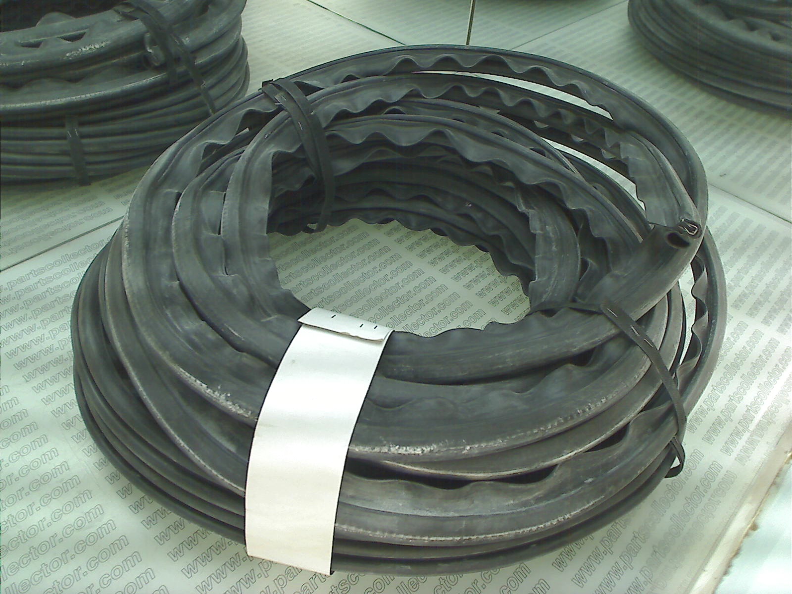 RUBBER DOOR SEAL